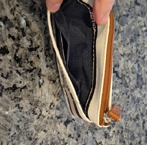 Nautica Tan and Black Striped Card Holder RFID Protected - Picture 4 of 5